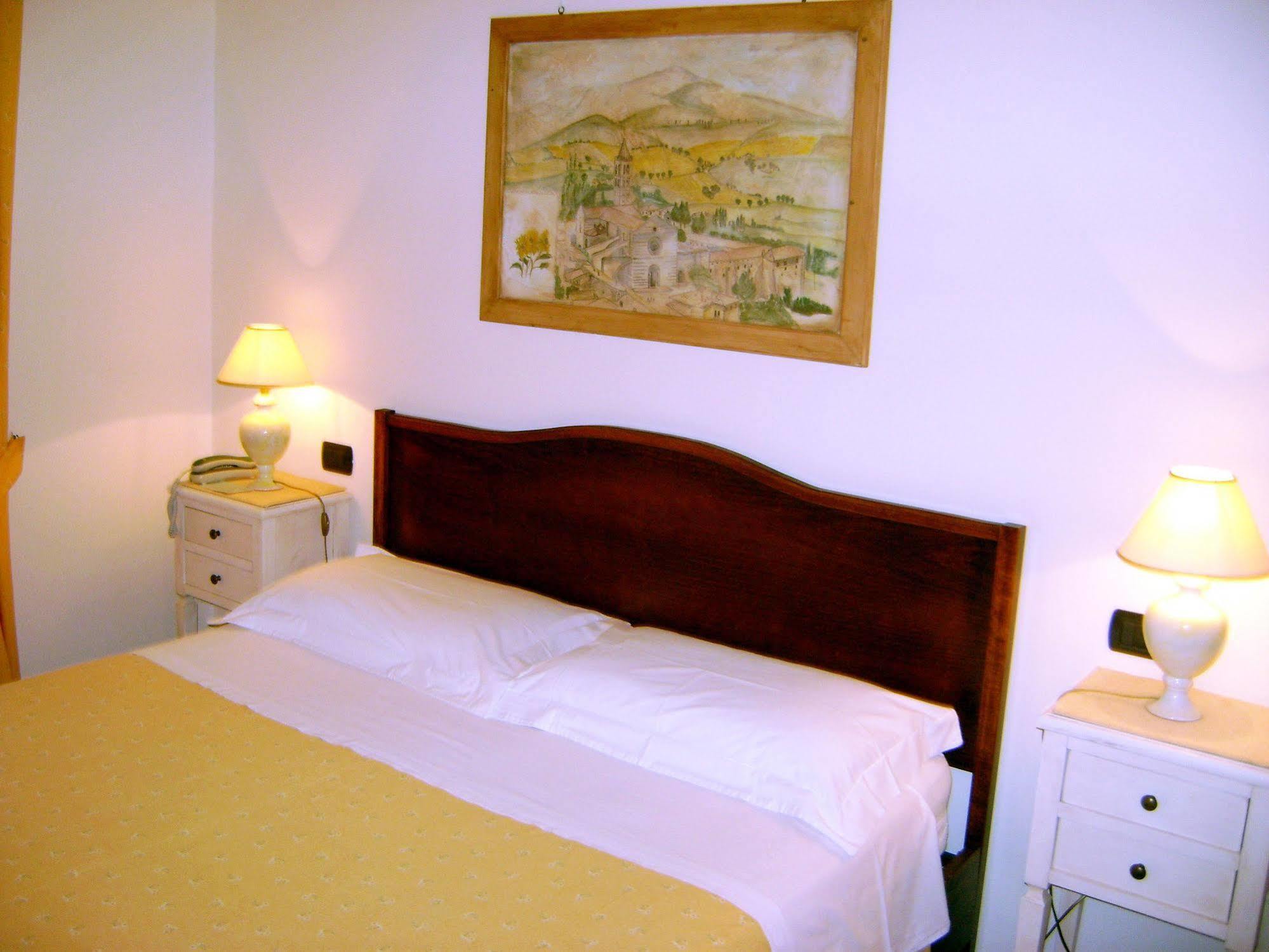 Bed & Breakfast Al Pian D'אסיסי מראה חיצוני תמונה