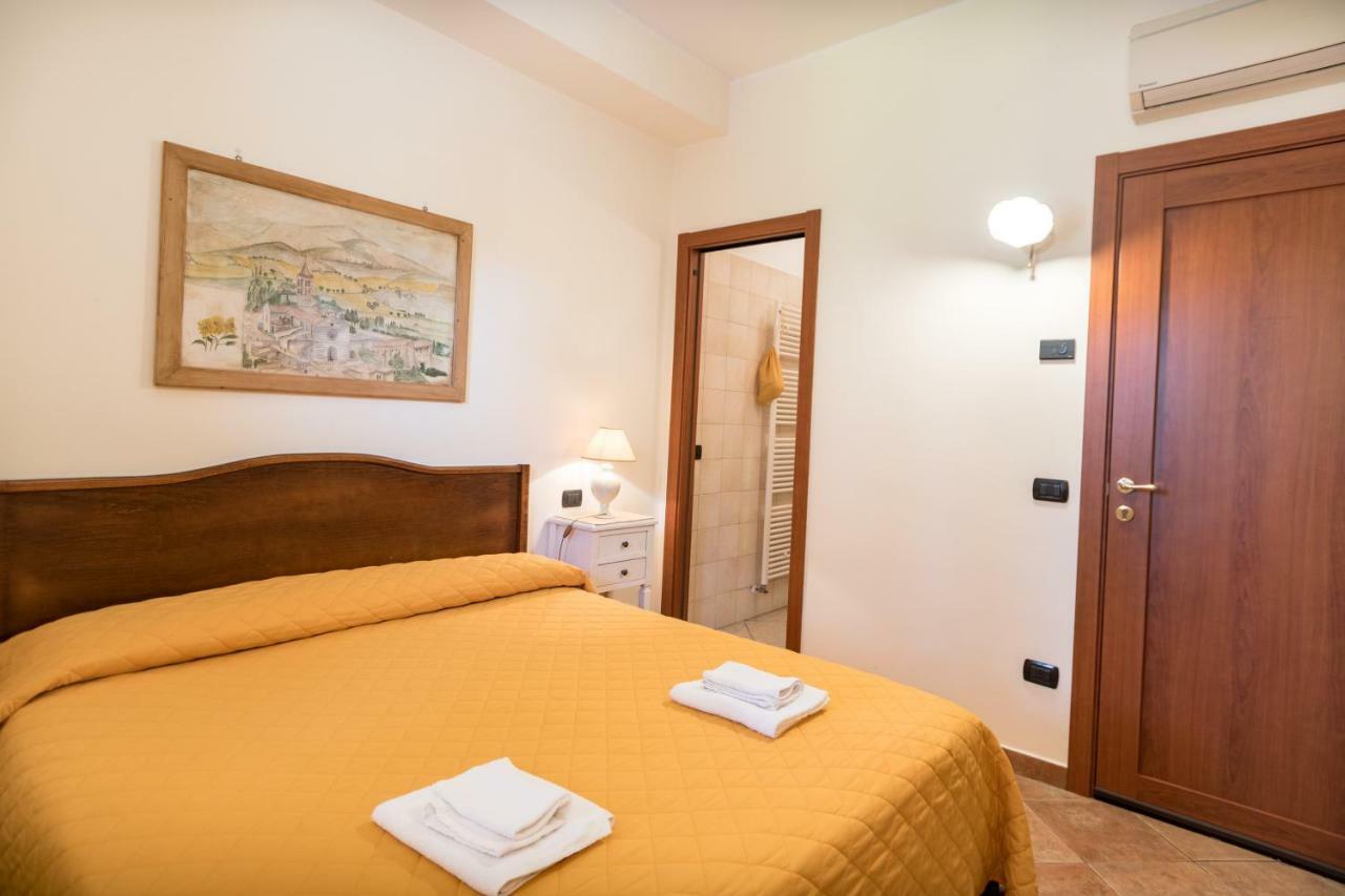 Bed & Breakfast Al Pian D'אסיסי מראה חיצוני תמונה